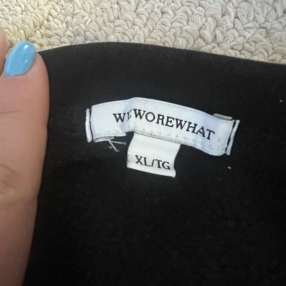 WeWoreWhat cropped sweatshirt - Picture 4 of 4